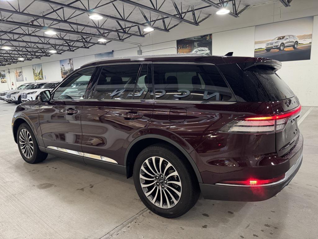 used 2022 Lincoln Aviator car, priced at $38,212