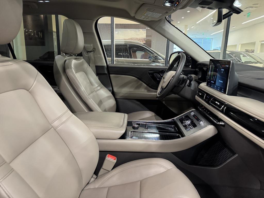 used 2022 Lincoln Aviator car, priced at $38,212