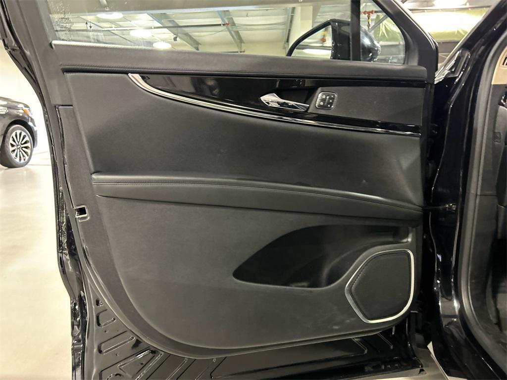 used 2022 Lincoln Nautilus car, priced at $33,455