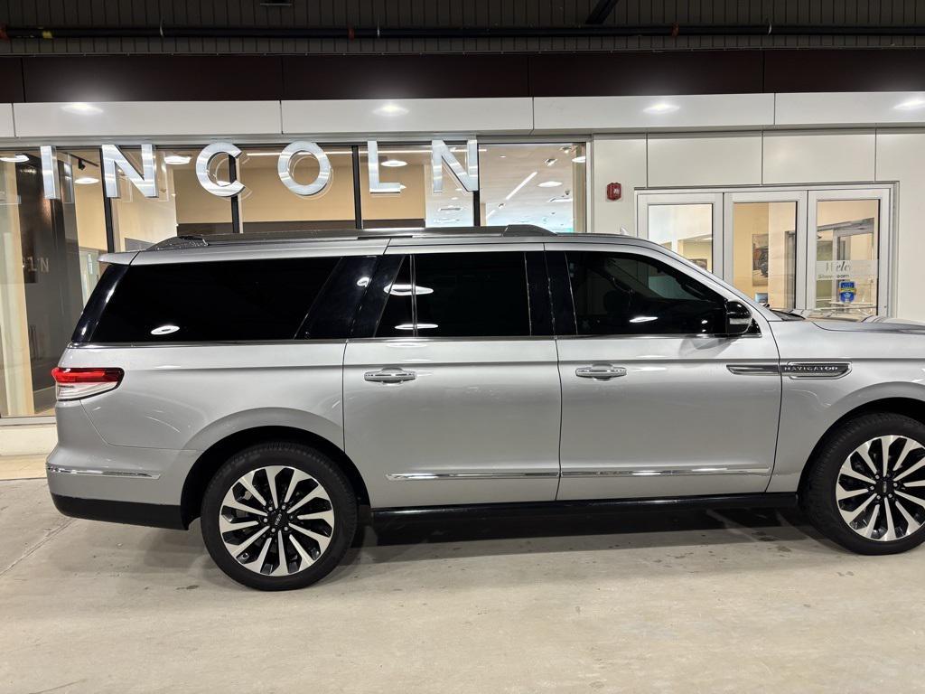 used 2022 Lincoln Navigator car, priced at $47,656