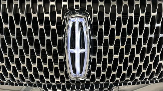 used 2021 Lincoln Navigator car, priced at $61,890