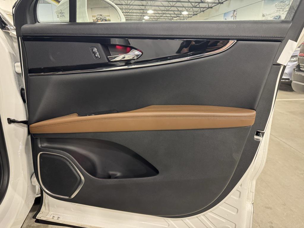 used 2023 Lincoln Nautilus car, priced at $36,862