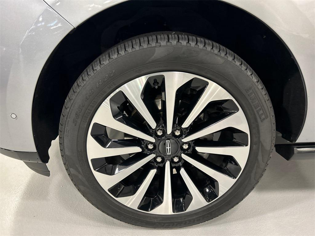 used 2022 Lincoln Navigator car, priced at $46,994