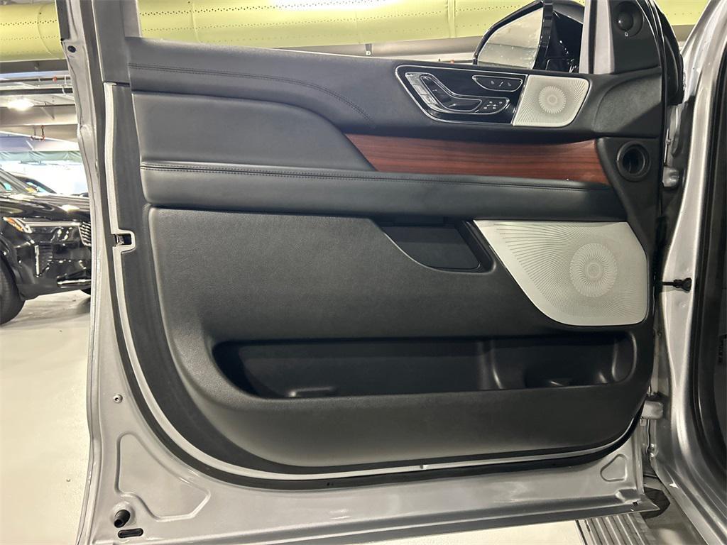used 2022 Lincoln Navigator car, priced at $46,994