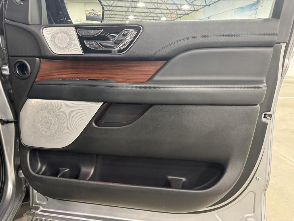 used 2022 Lincoln Navigator car, priced at $52,991