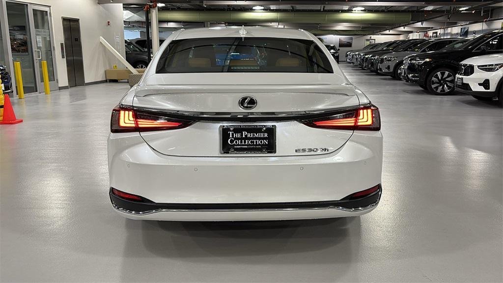 used 2023 Lexus ES 300h car, priced at $37,990