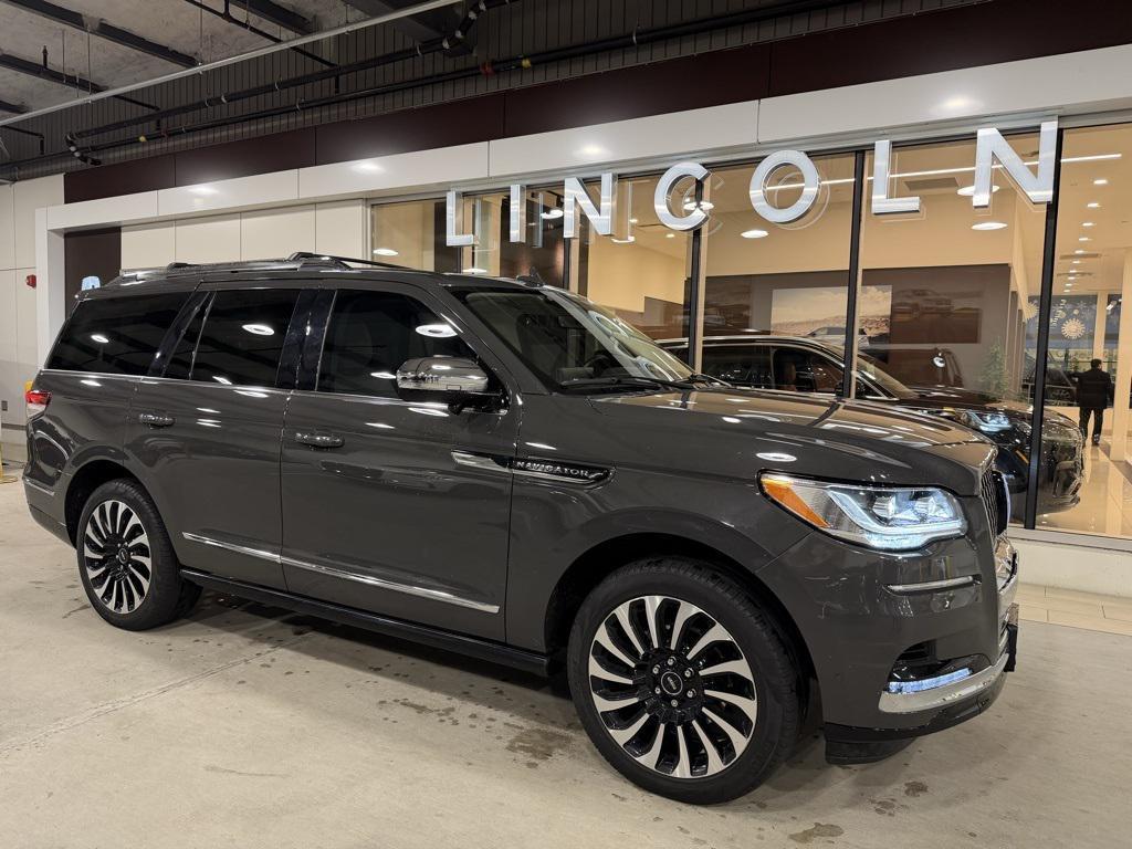 used 2022 Lincoln Navigator car, priced at $58,763
