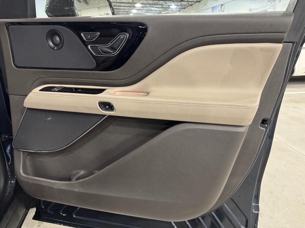 used 2023 Lincoln Aviator car, priced at $52,188