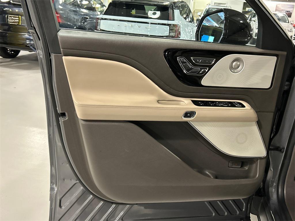 used 2022 Lincoln Aviator car, priced at $45,548
