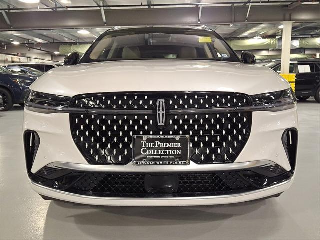 used 2025 Lincoln Nautilus car, priced at $60,000