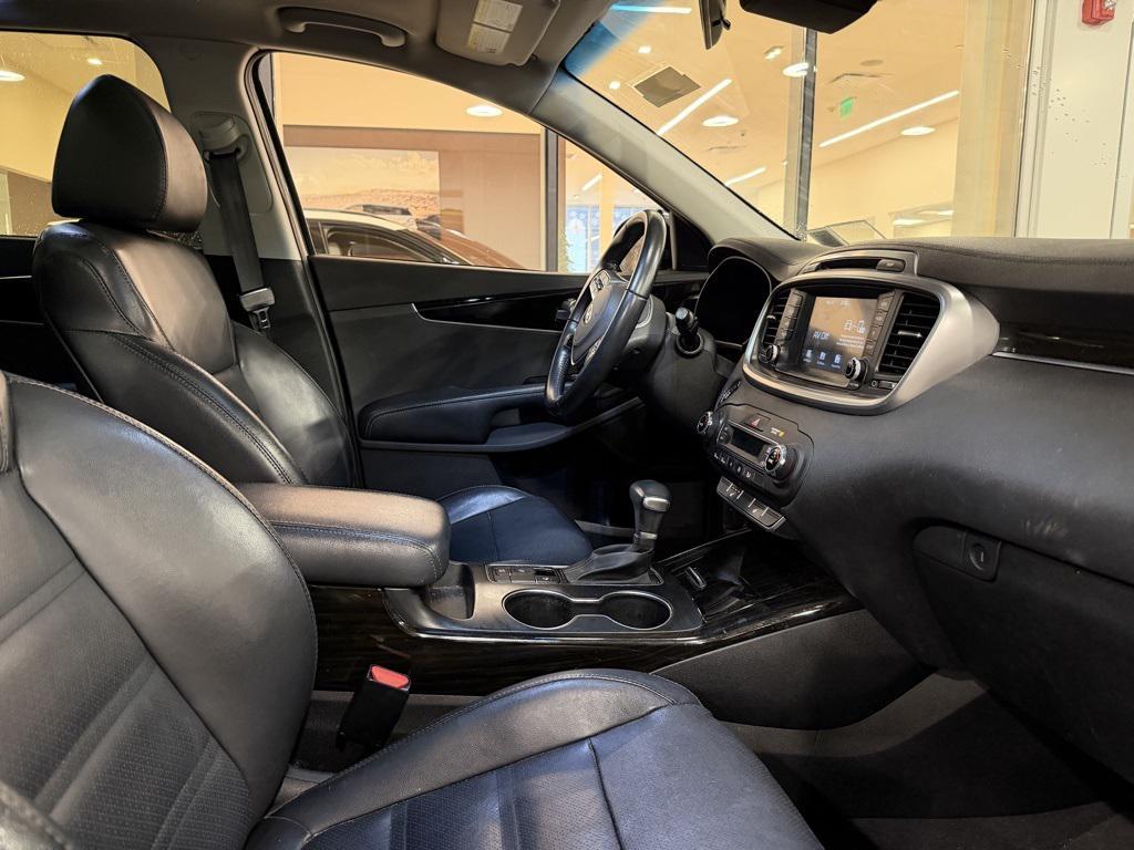 used 2019 Kia Sorento car, priced at $12,998