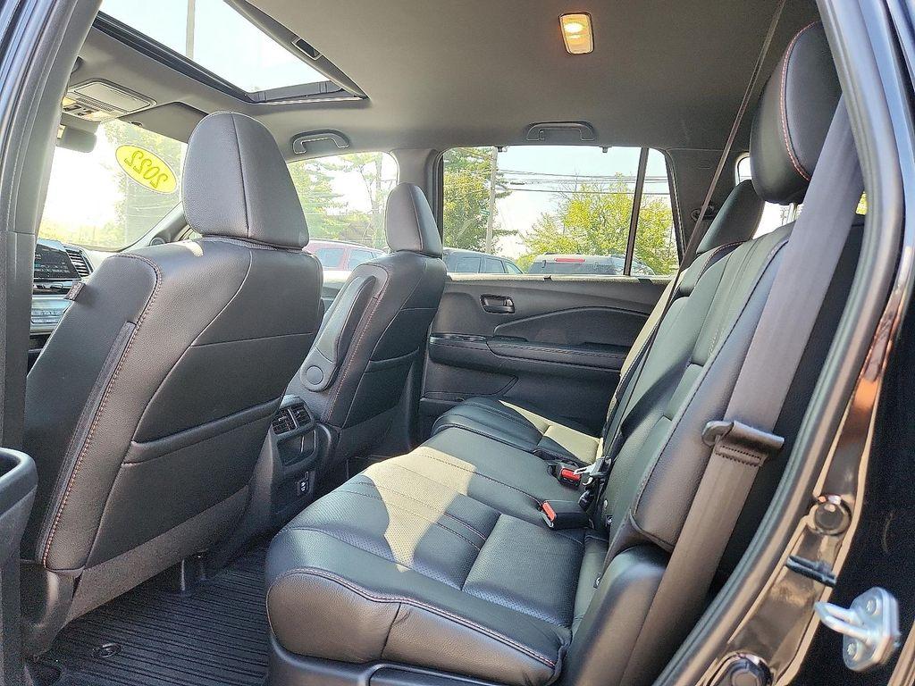used 2022 Honda Passport car, priced at $30,997