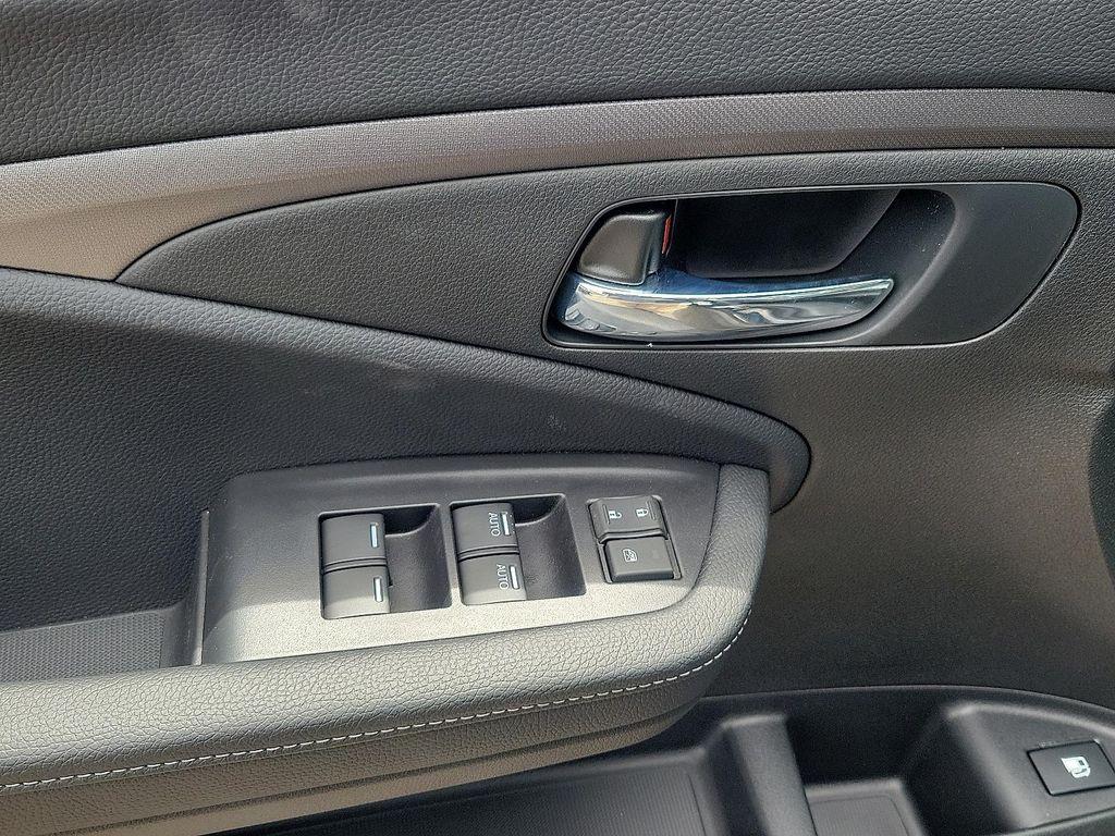 new 2025 Honda Ridgeline car, priced at $39,732