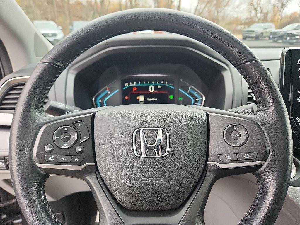 used 2023 Honda Odyssey car, priced at $33,160