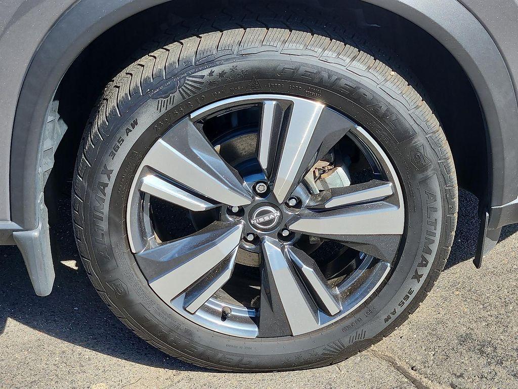 used 2023 Nissan Rogue car, priced at $26,397