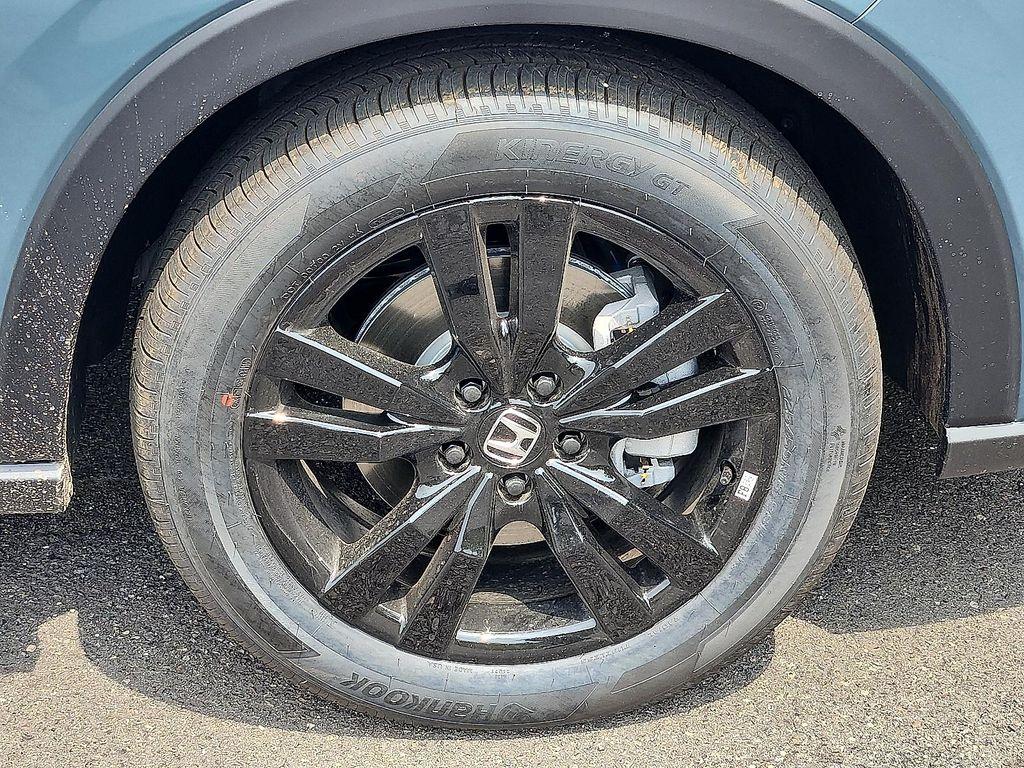 new 2026 Honda HR-V car, priced at $30,205