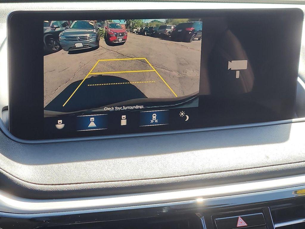 used 2023 Acura MDX car, priced at $43,484