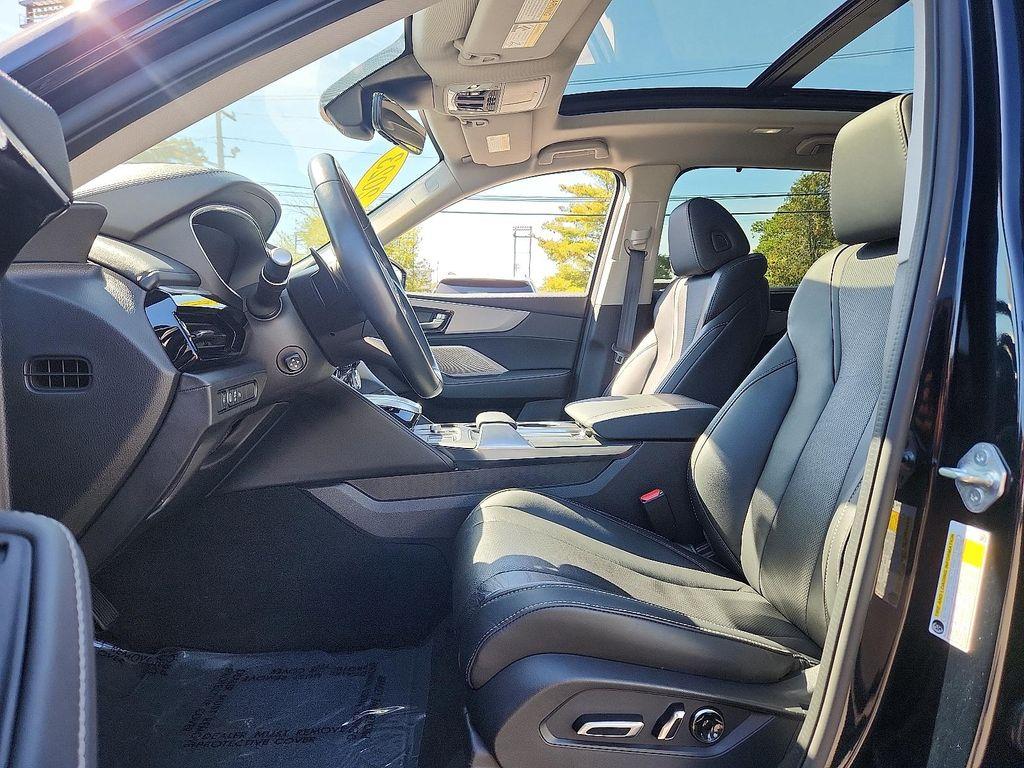 used 2023 Acura MDX car, priced at $43,484