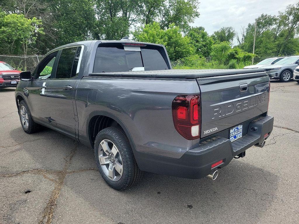 new 2025 Honda Ridgeline car, priced at $43,330