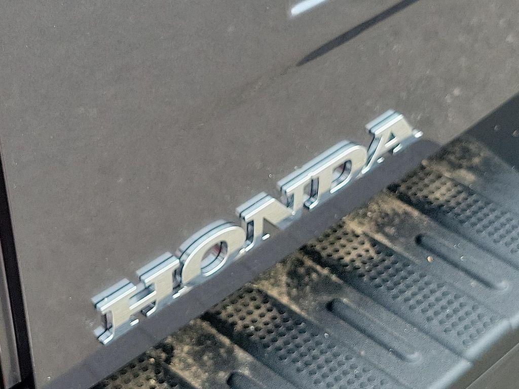 new 2025 Honda Ridgeline car, priced at $43,330