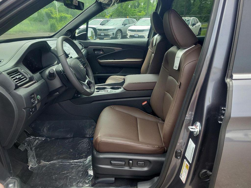 new 2025 Honda Ridgeline car, priced at $43,330