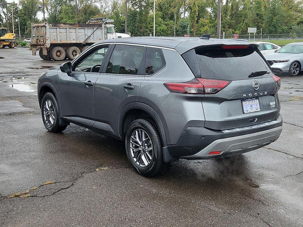 used 2023 Nissan Rogue car, priced at $21,252