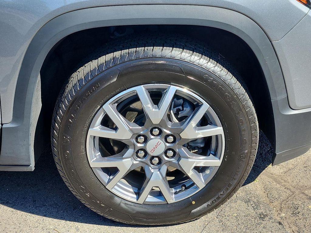 used 2023 GMC Acadia car, priced at $27,619