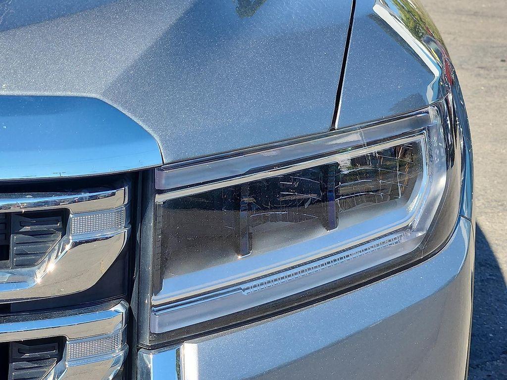 used 2023 GMC Acadia car, priced at $27,619