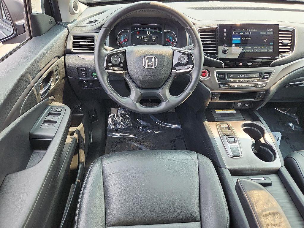 used 2022 Honda Pilot car, priced at $31,897