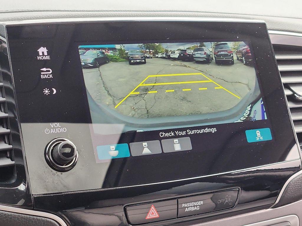 used 2022 Honda Pilot car, priced at $31,579