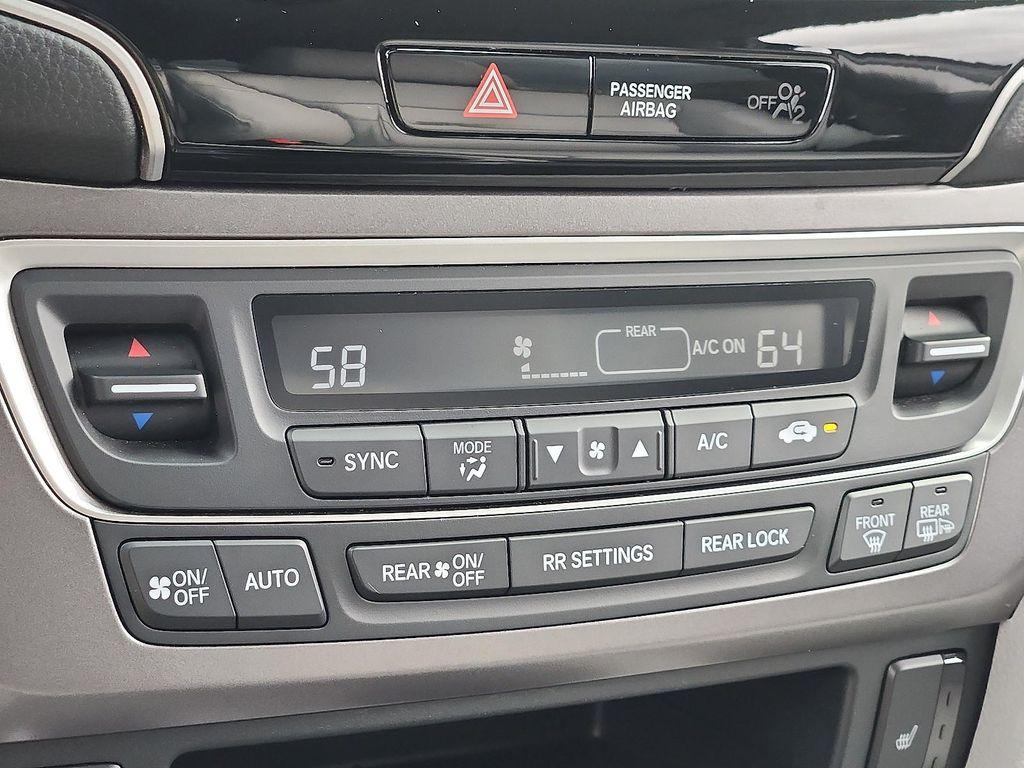 used 2022 Honda Pilot car, priced at $31,579