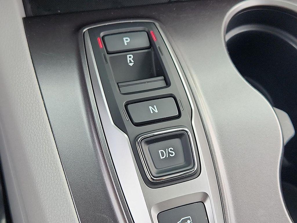 used 2022 Honda Pilot car, priced at $31,579