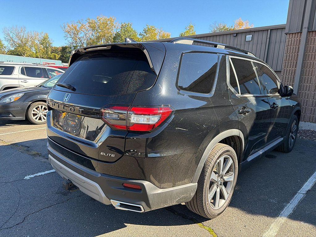 used 2023 Honda Pilot car, priced at $39,954