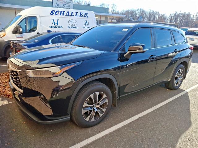 used 2023 Toyota Highlander car, priced at $40,677