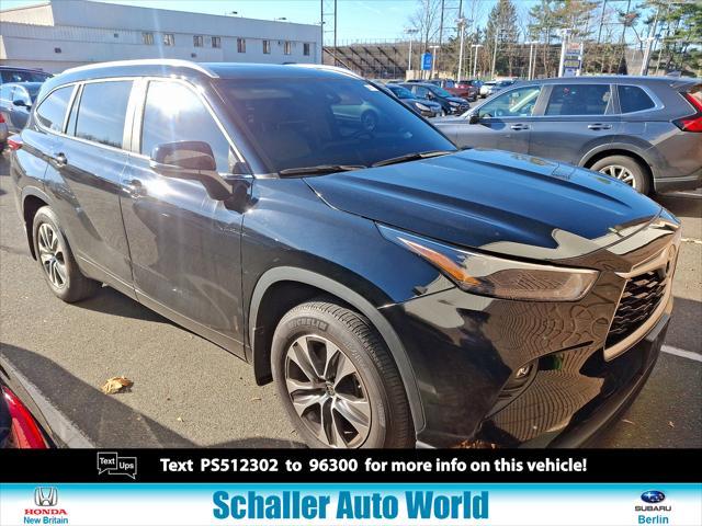 used 2023 Toyota Highlander car, priced at $40,677