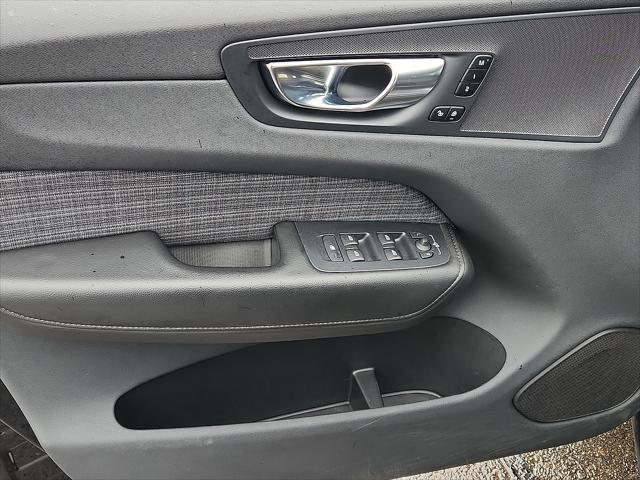 used 2022 Volvo XC60 car, priced at $30,899