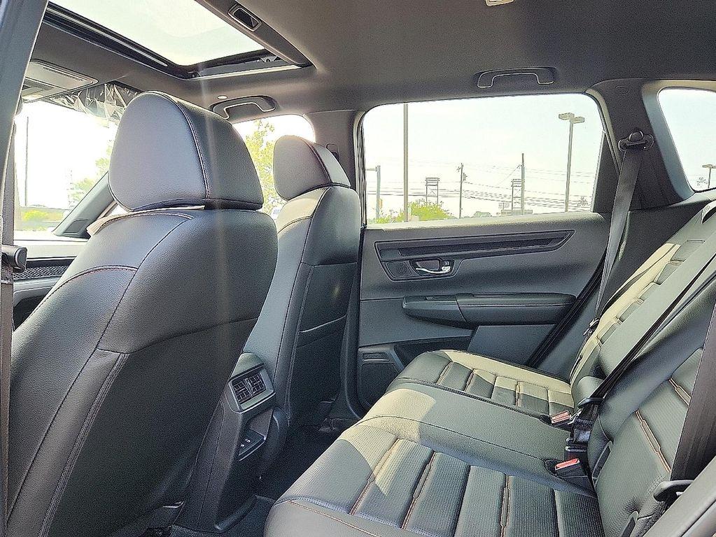 new 2026 Honda CR-V Hybrid car, priced at $41,675