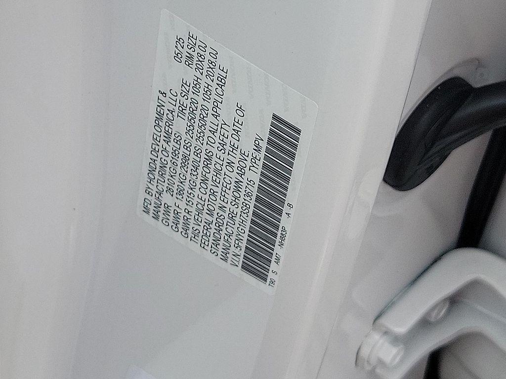 new 2025 Honda Pilot car, priced at $50,195