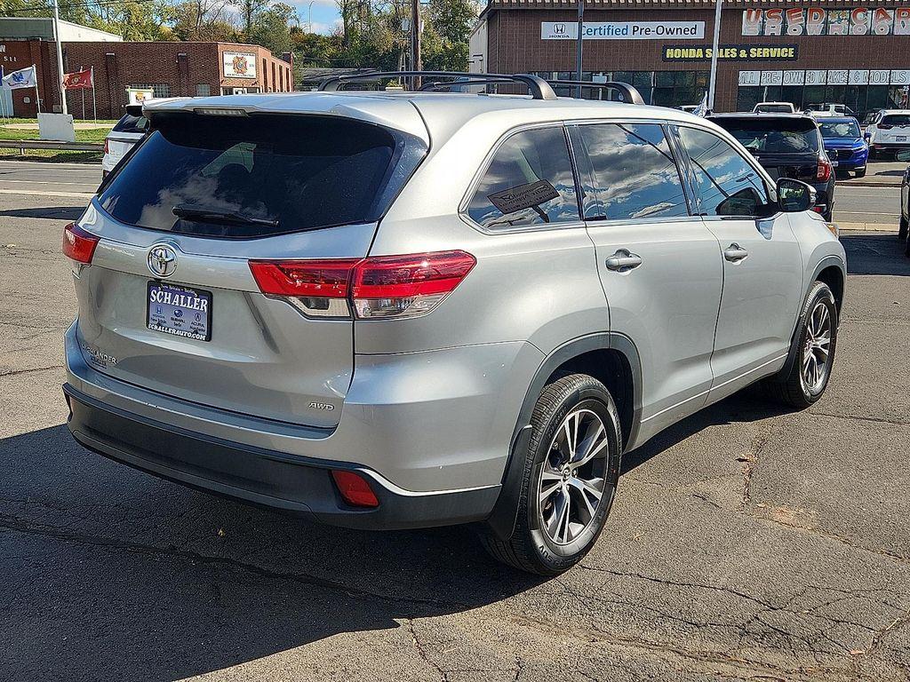 used 2018 Toyota Highlander car, priced at $21,823