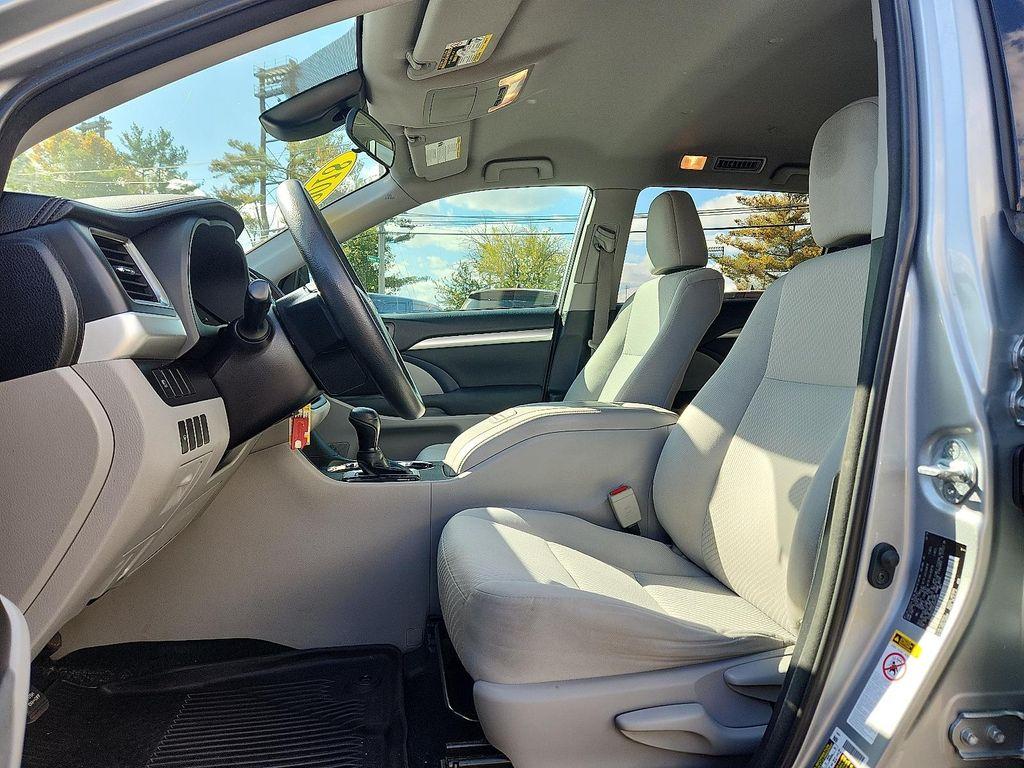 used 2018 Toyota Highlander car, priced at $21,823