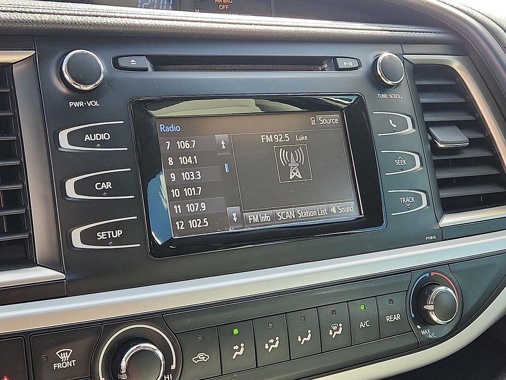 used 2018 Toyota Highlander car, priced at $21,823