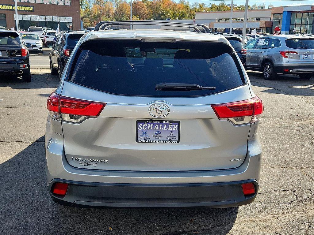 used 2018 Toyota Highlander car, priced at $21,823