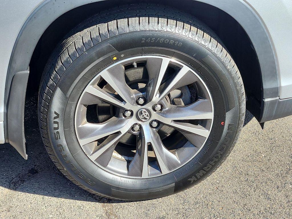 used 2018 Toyota Highlander car, priced at $21,823