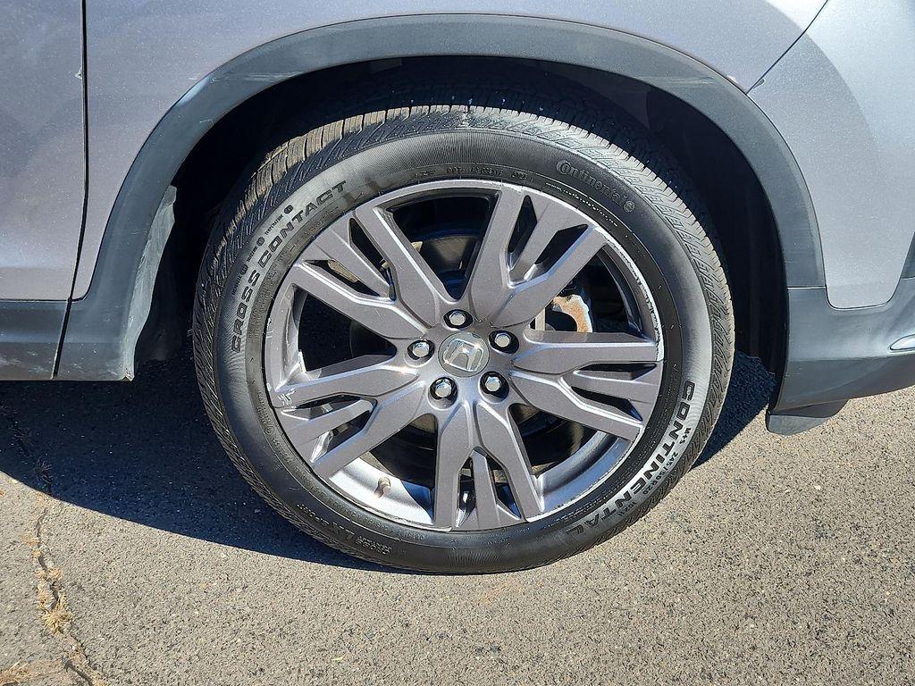 used 2022 Honda Pilot car, priced at $27,600