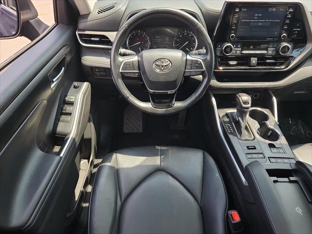 used 2021 Toyota Highlander car, priced at $31,997