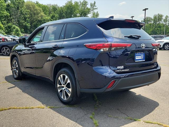 used 2021 Toyota Highlander car, priced at $31,997