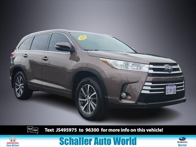 used 2018 Toyota Highlander car, priced at $25,297