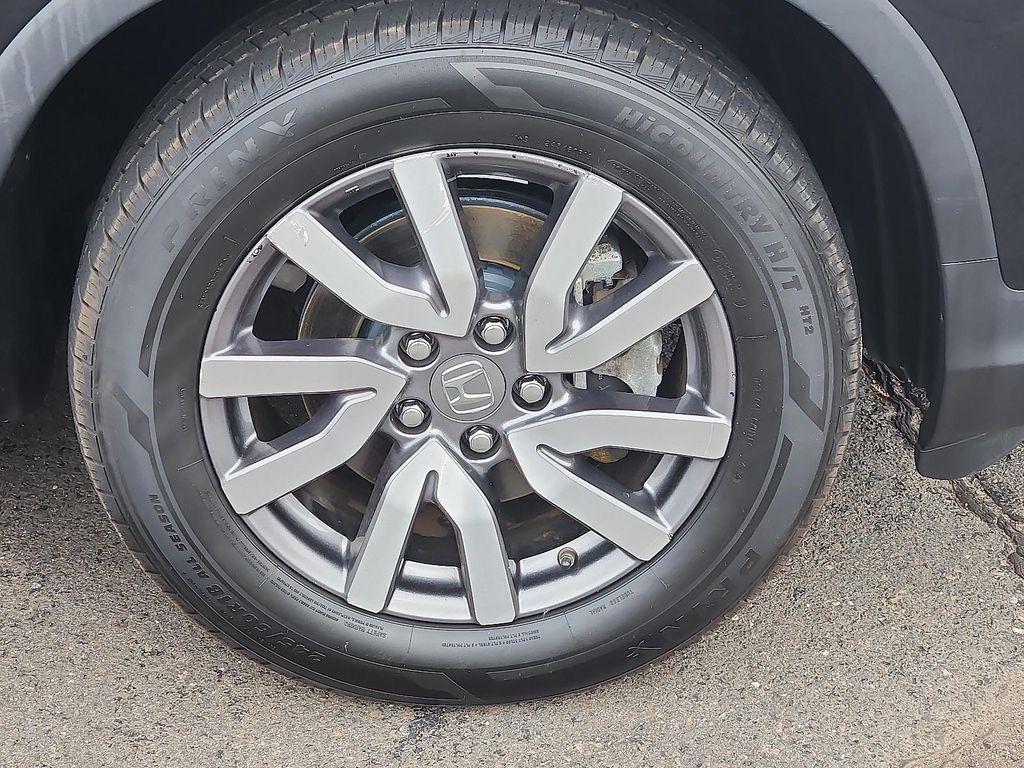 used 2022 Honda Pilot car, priced at $28,214