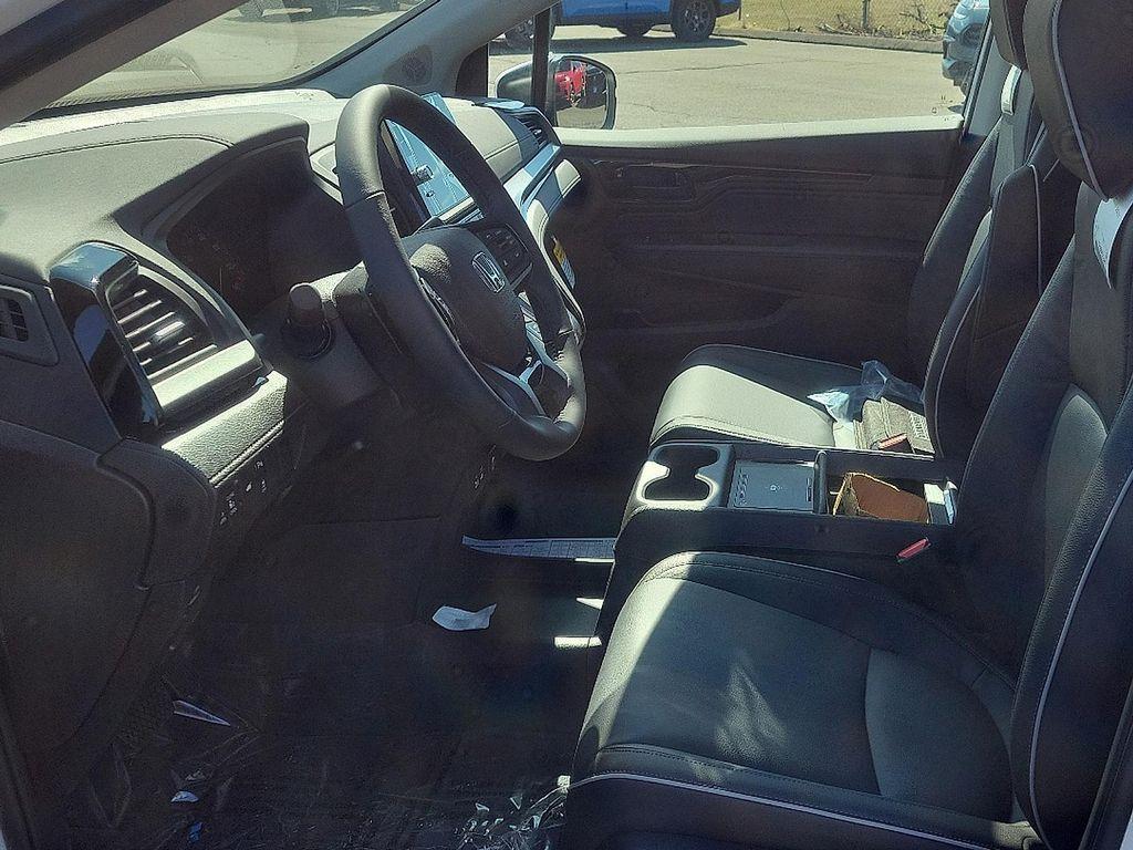 new 2026 Honda Odyssey car, priced at $45,193