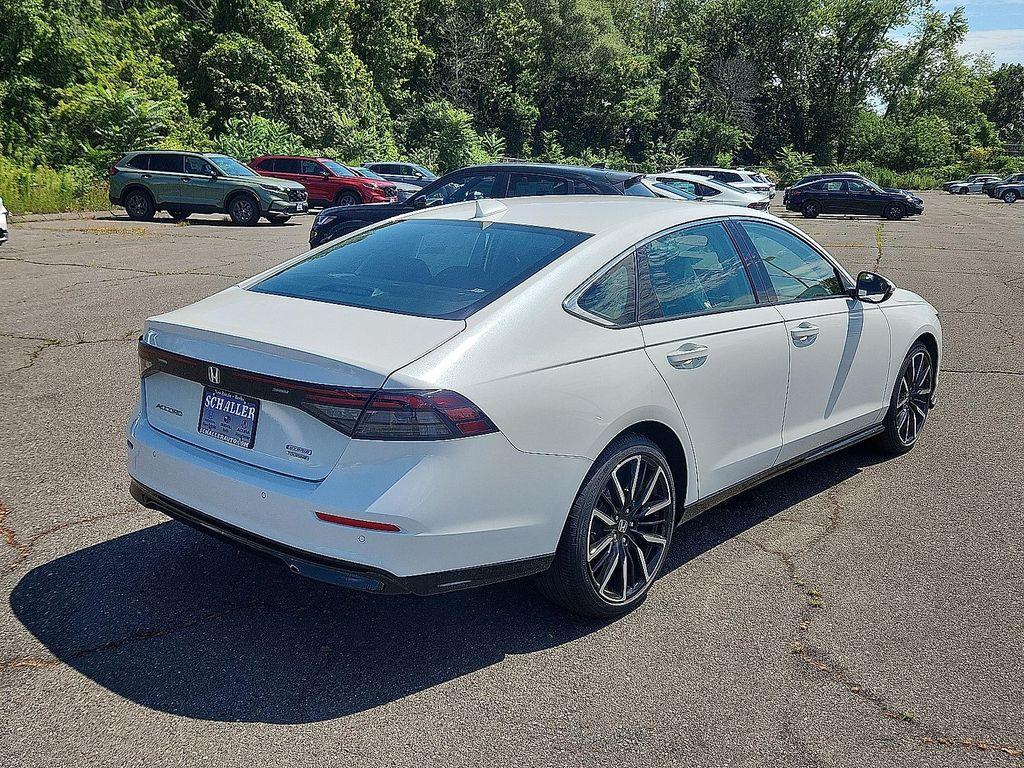 new 2025 Honda Accord Hybrid car, priced at $38,684